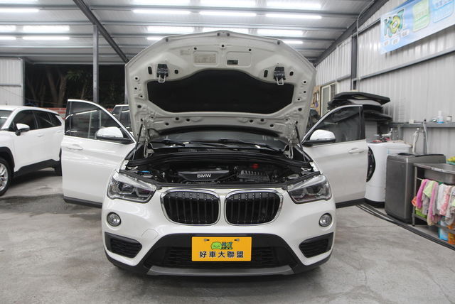 BMW寶馬 X1  第9張相片
