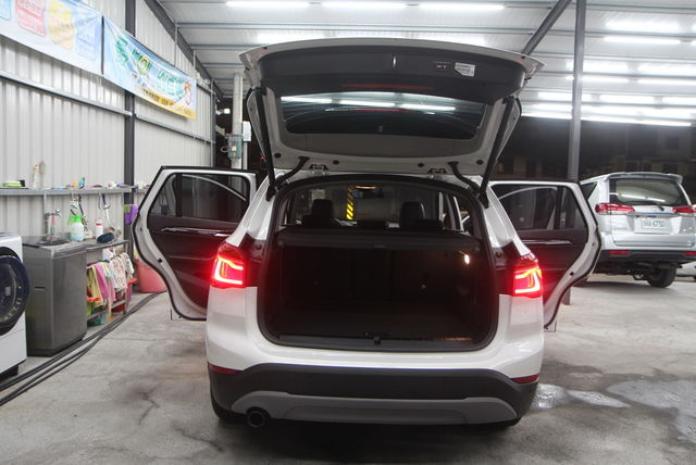 BMW寶馬 X1  第10張相片