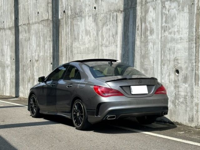 M-BENZ賓士 CLA250  第2張相片