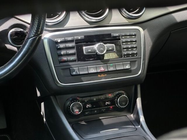 M-BENZ賓士 CLA250  第10張相片