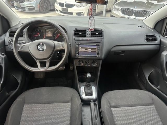 VOLKSWAGEN福斯 POLO  第2張相片