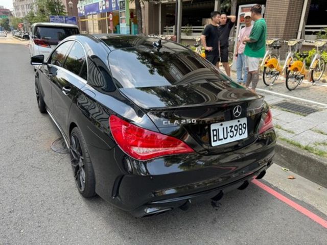 M-BENZ賓士 CLA250  第4張相片