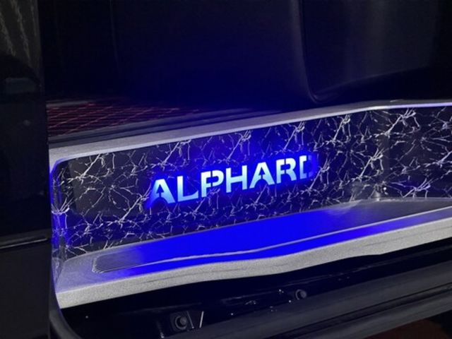 TOYOTA豐田 ALPHARD  第4張相片