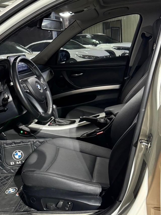 BMW寶馬 320  第4張相片