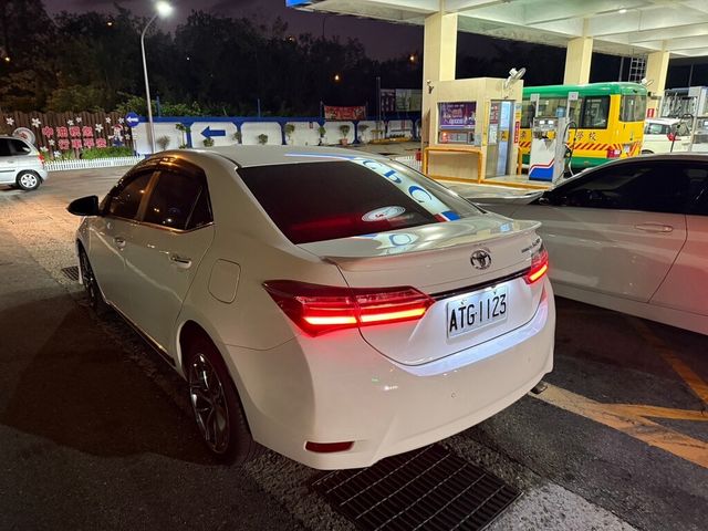 TOYOTA豐田 ALTIS  第2張相片