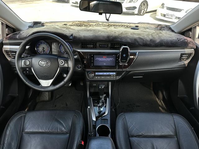 TOYOTA豐田 ALTIS  第3張相片