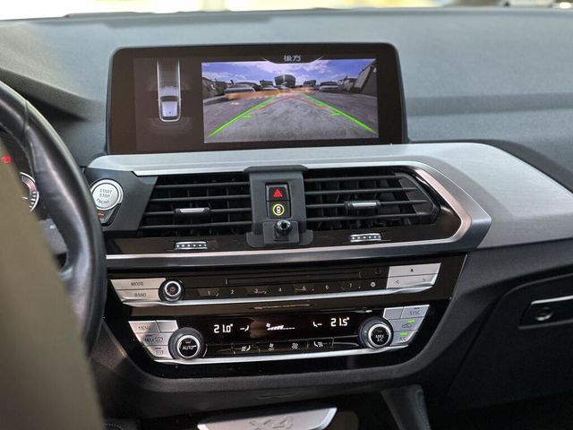 BMW寶馬 X4 XDRIVE20I  第3張相片