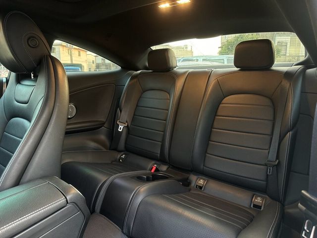 M-BENZ賓士 C300 COUPE  第1張相片