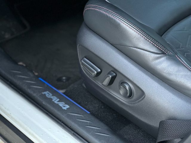 TOYOTA豐田 RAV4  第1張相片