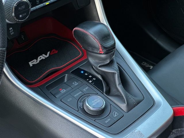 TOYOTA豐田 RAV4  第2張相片
