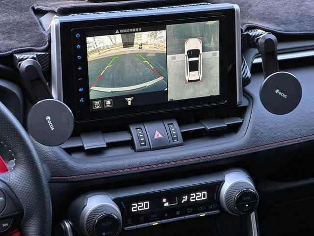 TOYOTA豐田 RAV4  第3張相片