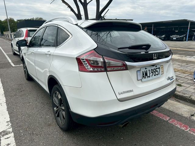 LUXGEN納智捷 U6 TURBO  第3張相片