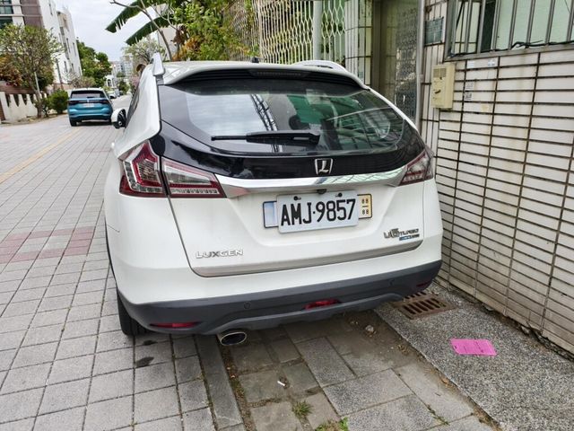 TOYOTA豐田 ALTIS  第2張相片