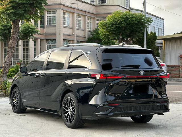 TOYOTA豐田 SIENNA  第6張相片