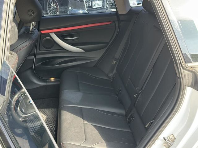 BMW寶馬 320I GT  第5張相片