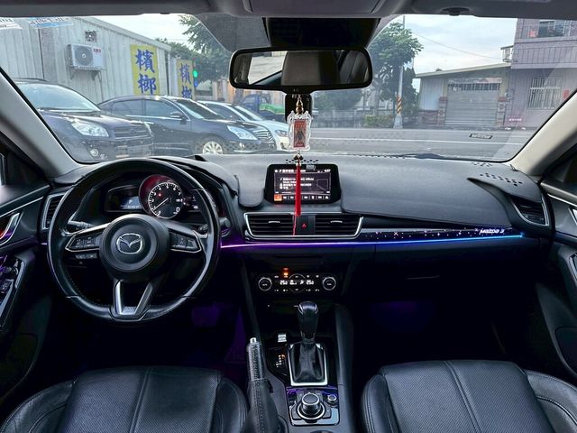 MAZDA馬自達 MAZDA 3  第5張相片