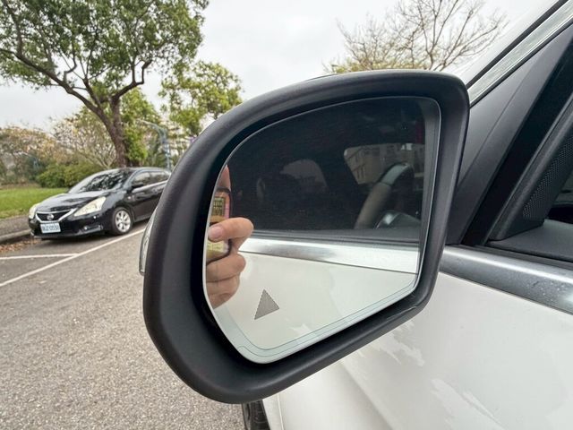 M-BENZ賓士 GLC43  第6張相片