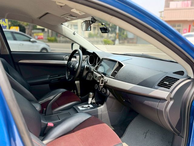 MITSUBISHI三菱 LANCER FORTIS  第5張相片