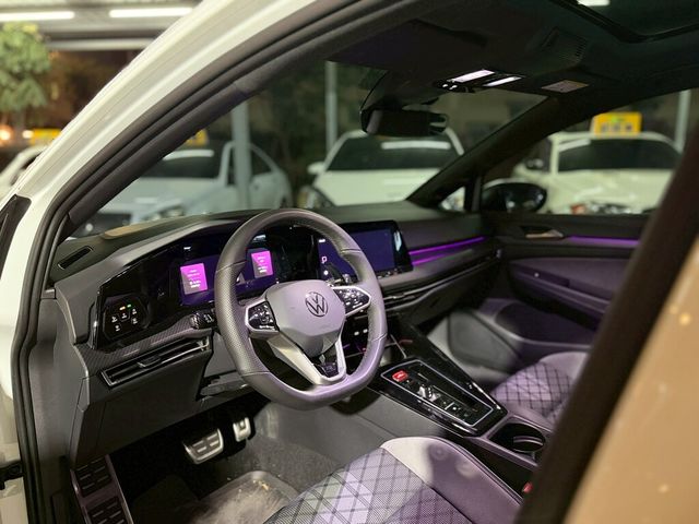 VOLKSWAGEN福斯 GOLF  第3張相片