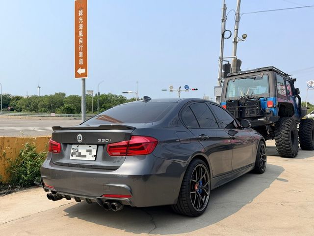 BMW寶馬 330I  第2張相片