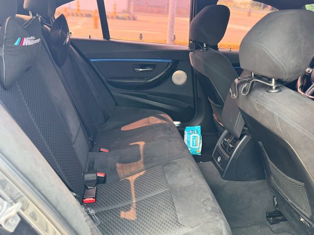 BMW寶馬 330I  第5張相片
