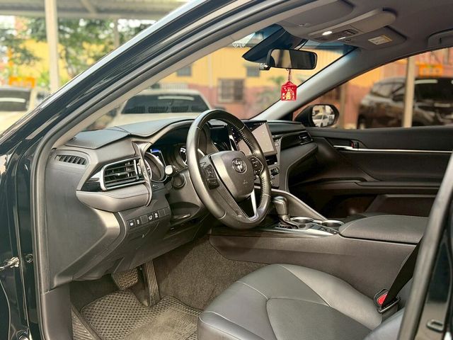 TOYOTA豐田 CAMRY  第3張相片