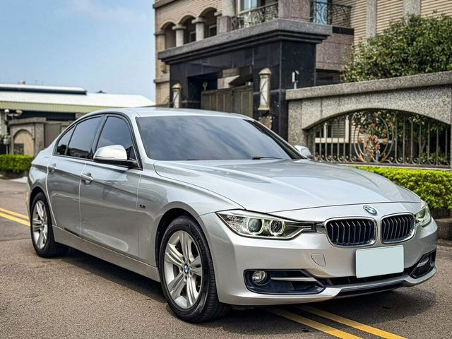 BMW寶馬 320I SPORT LINE  第6張相片