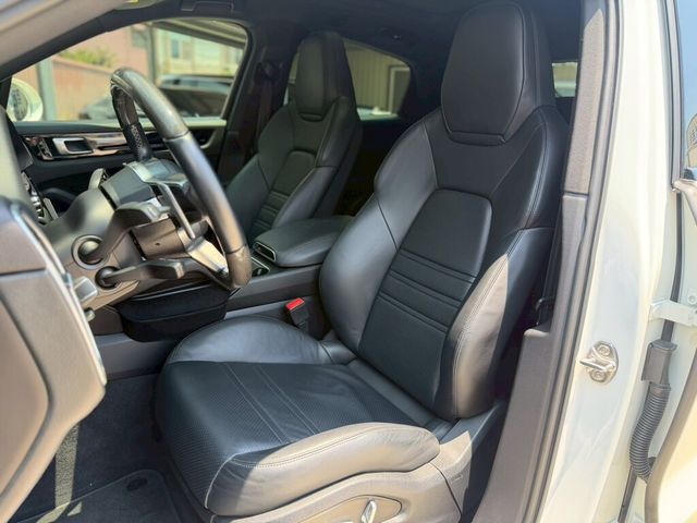PORSCHE保時捷 CAYENNE  第2張相片