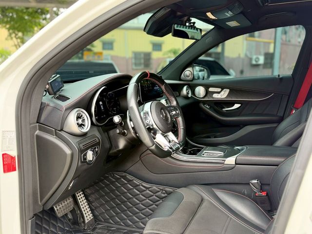 M-BENZ賓士 GLC43 AMG COUPE  第5張相片
