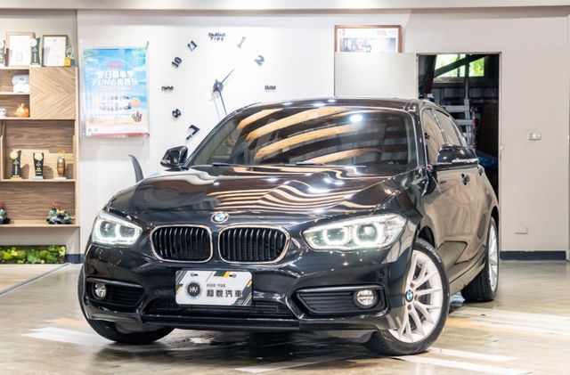 運動版 CP值高的歐系入門掀背 安全性高 市區好停車 雙前電動跑車化座椅/前後雷達/定速&限速/免鑰  第1張相片