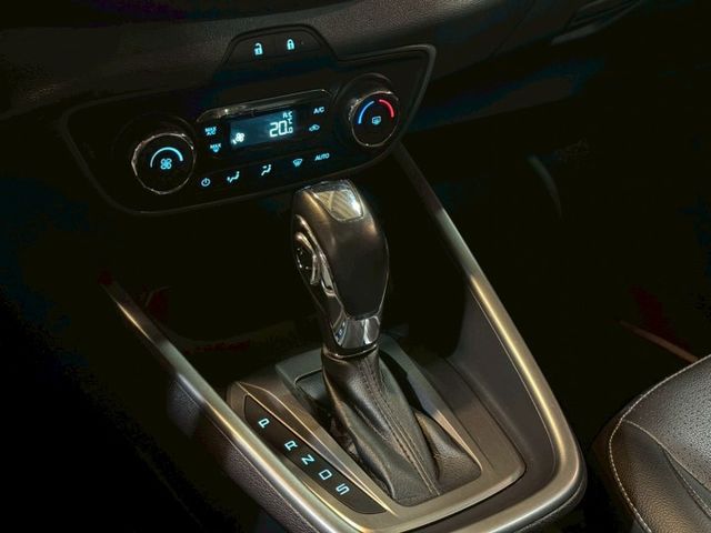 一手車/原鈑件/低里程/電動天窗/原廠導航  第5張相片