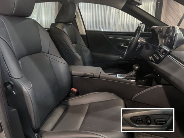 低里程/一手車原鈑件/天窗/電熱椅/無線CarPly/原廠保固至2028.2  第8張相片