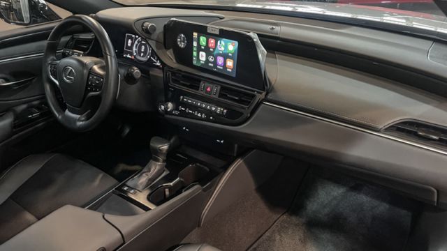 低里程/一手車原鈑件/天窗/電熱椅/無線CarPly/原廠保固至2028.2  第9張相片