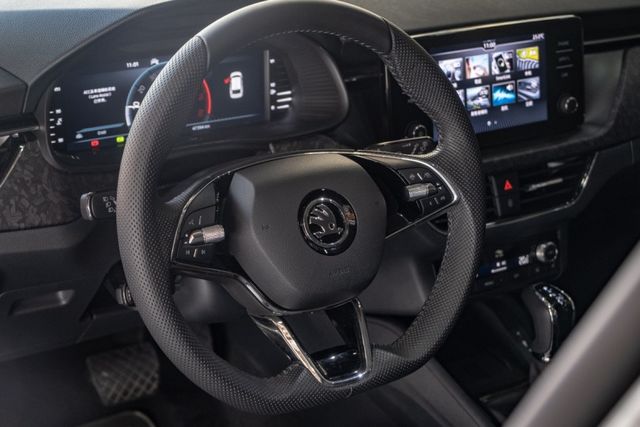 1.5L｜原廠保固中｜ACC/AEB/盲點/置中｜Carplay｜電熱椅｜電尾門  第4張相片