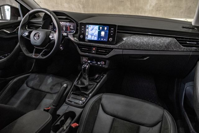 1.5L｜原廠保固中｜ACC/AEB/盲點/置中｜Carplay｜電熱椅｜電尾門  第7張相片