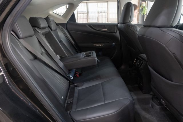 NX200精英版｜原廠保固2027｜ACC/AEB/盲點｜改電尾門｜360環景｜電子式後視鏡  第6張相片