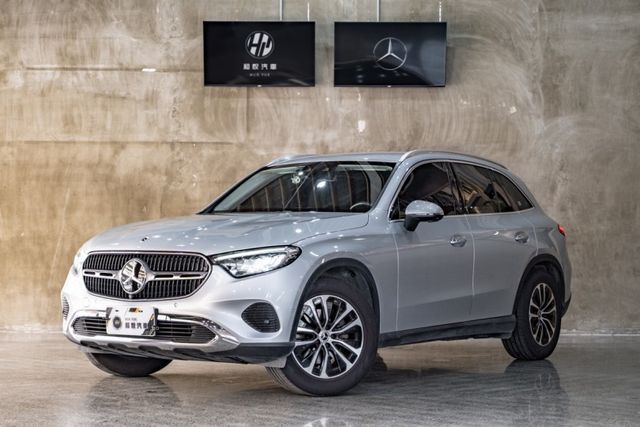 輕油電休旅｜柏林之音音響｜環景｜大型觸控中控螢幕｜23P輔助駕駛  第1張相片