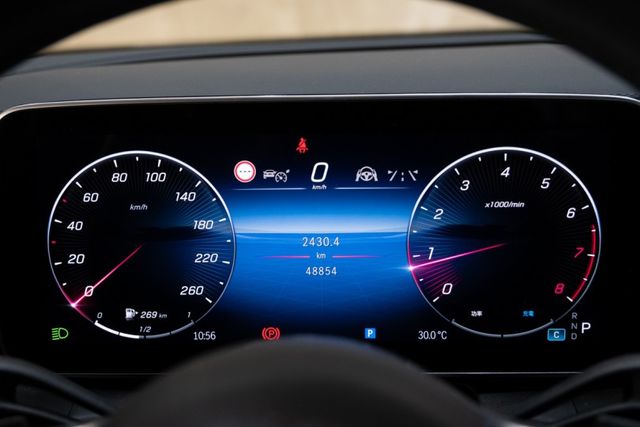 輕油電休旅｜柏林之音音響｜環景｜大型觸控中控螢幕｜23P輔助駕駛  第3張相片