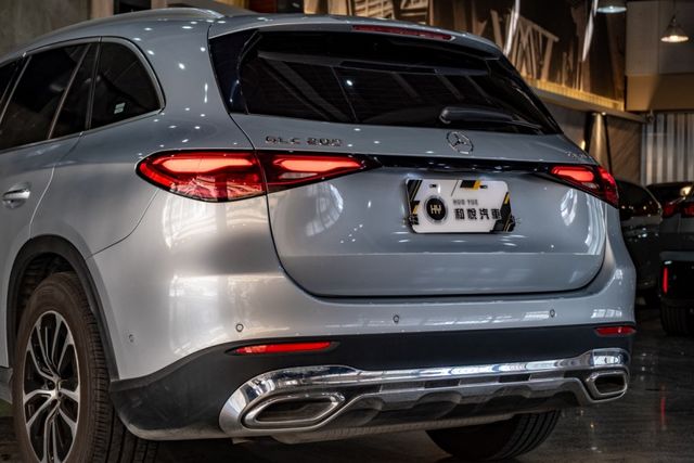 輕油電休旅｜柏林之音音響｜環景｜大型觸控中控螢幕｜23P輔助駕駛  第13張相片