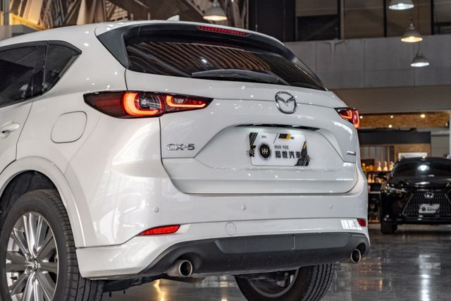 20S Select Plus｜主被動安全輔助駕駛｜手機無線充電｜Bose音響｜保固2030.08  第11張相片