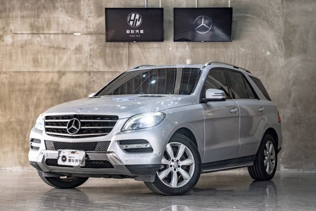 ML350柴油｜倒車影像｜衛星導航｜藍牙連接｜定速巡航｜四輪驅動｜內外觀乾淨  第1張相片