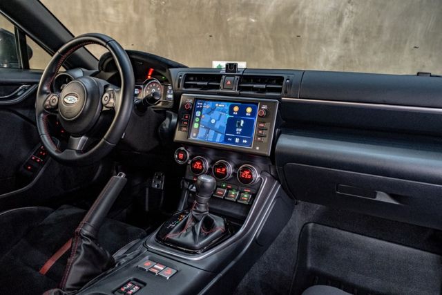 6AT 2.4ES｜原廠保固至2028.03｜EyeSight智能輔助駕駛｜倒車影像｜Carplay｜雙座電熱通風椅  第7張相片