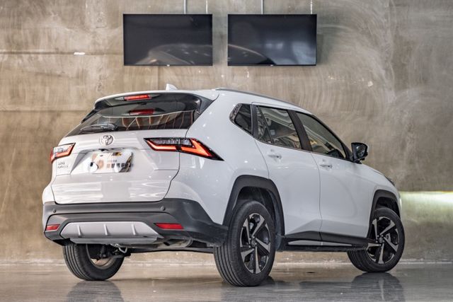 潮玩版｜原廠保固至2029.7｜ACC/AEB/盲點｜環景｜電尾門｜車頂行李架  第2張相片