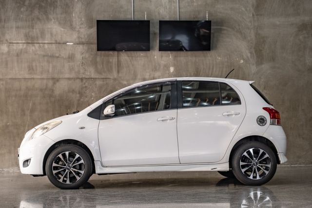 1.5G｜簡單可靠代步車｜恆溫空調｜倒車雷達｜電子後視鏡  第8張相片