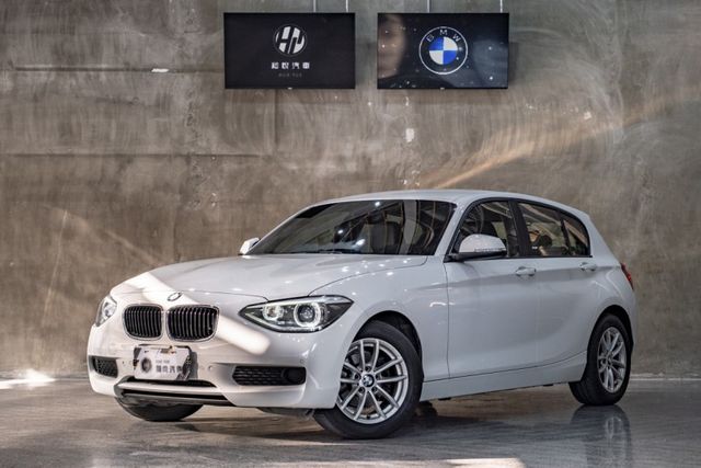 五門後驅/操控優異｜HID頭燈｜倒車影像｜雙前電動椅｜免鑰匙啟動  第1張相片