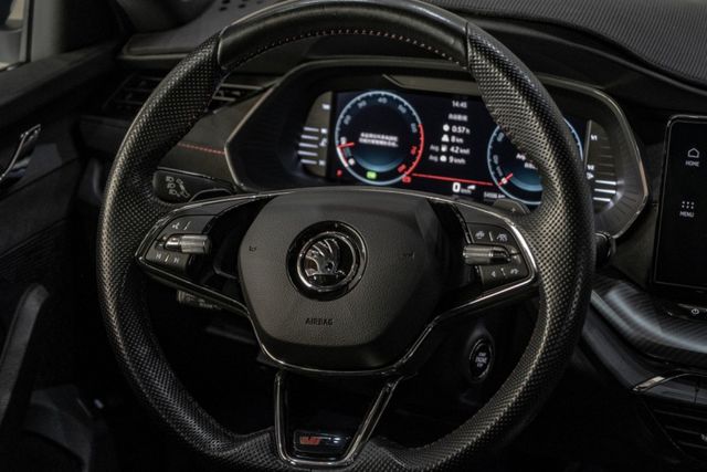 RS版｜原廠保固至2027.9|EYE智能輔助駕駛｜電子限滑差速器｜全景天窗  第4張相片