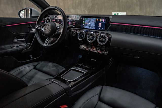 原廠保固至2027.4｜23P｜10吋觸控螢幕｜環景｜無線充電｜前雙座電動椅  第9張相片