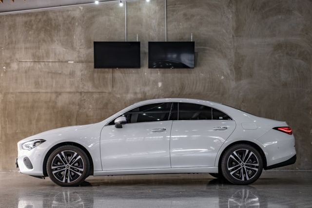 原廠保固至2027.4｜23P｜10吋觸控螢幕｜環景｜無線充電｜前雙座電動椅  第12張相片