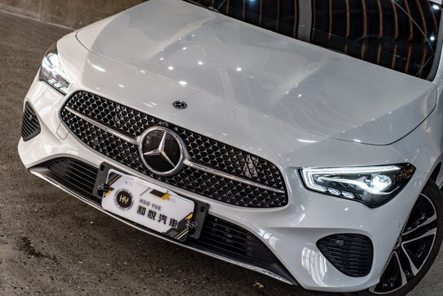 原廠保固至2027.4｜23P｜10吋觸控螢幕｜環景｜無線充電｜前雙座電動椅  第14張相片