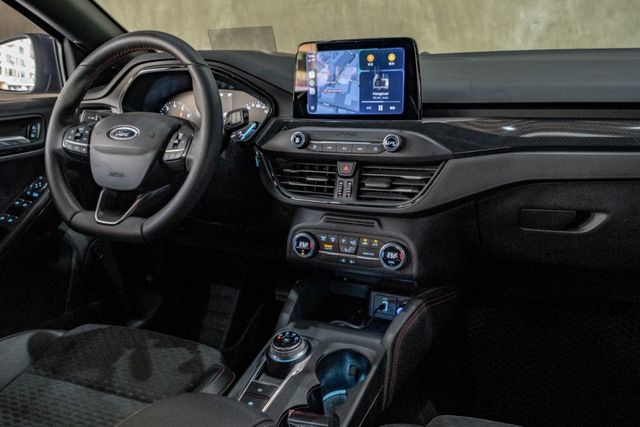 ST-Line Lommel｜內外乾淨氣氛優｜Lv2｜抬頭顯示｜B&O音響｜導航｜駕駛電動座椅  第7張相片